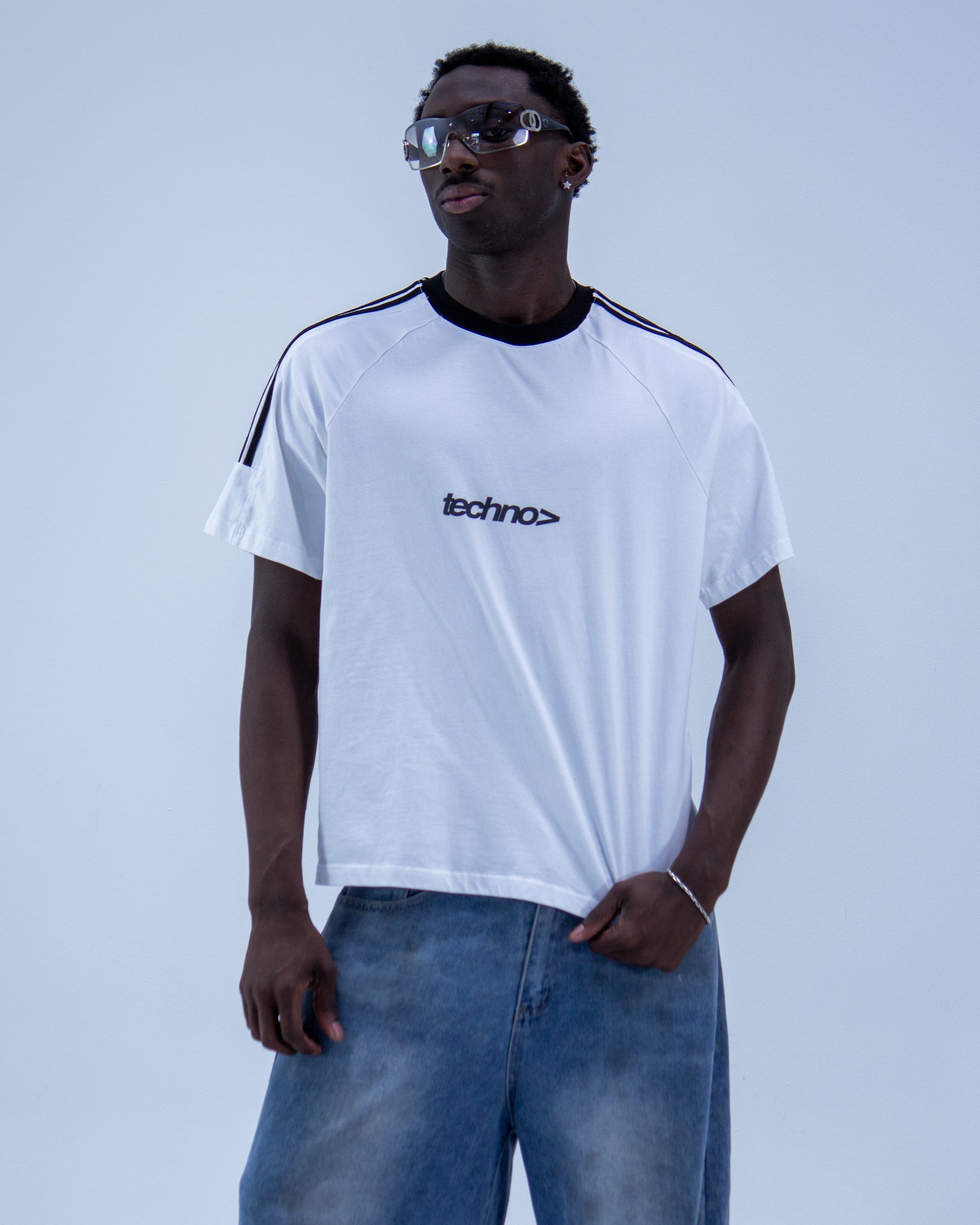 TECHNO > WHITE TEE