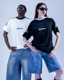 TECHNO > BLACK TEE