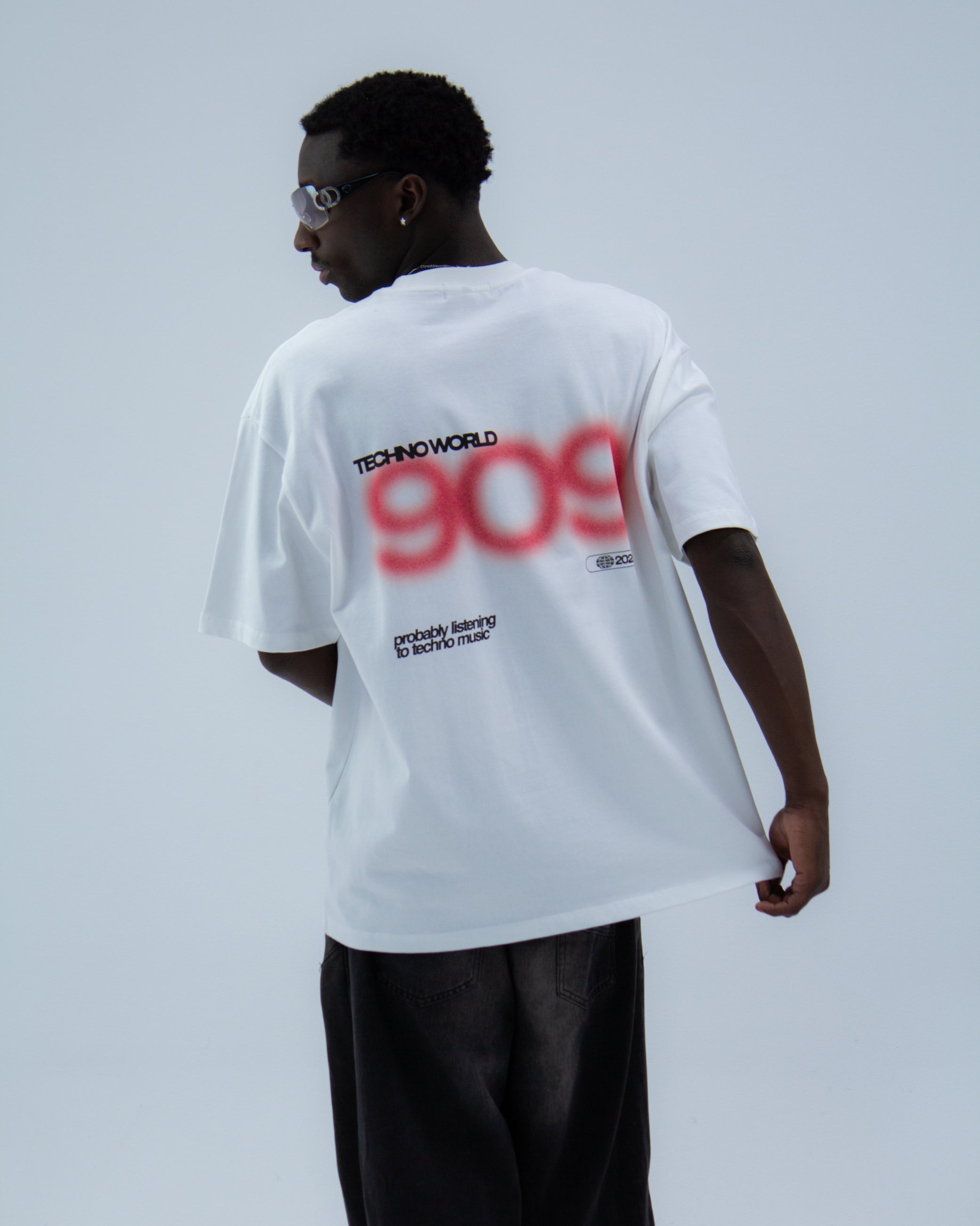 909 CLASSIC TEE